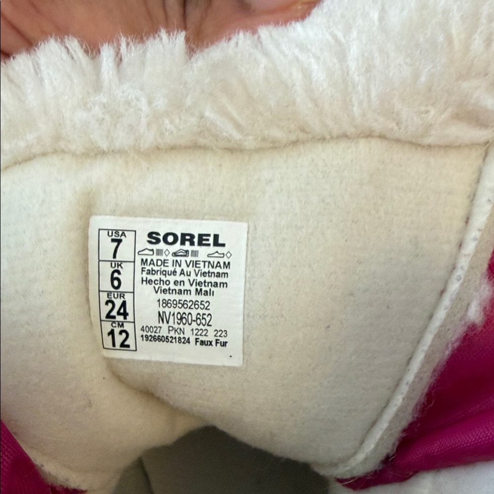 Sorel Kids Hot Pink and Black Winter Boots with Faux Fur Cuff - Picture 10 of 12
